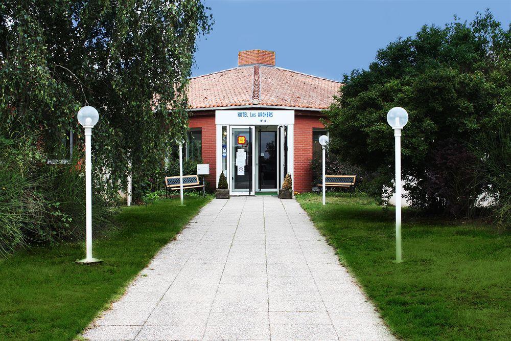 Arcantis Hotel Les Archers Шоле Екстериор снимка