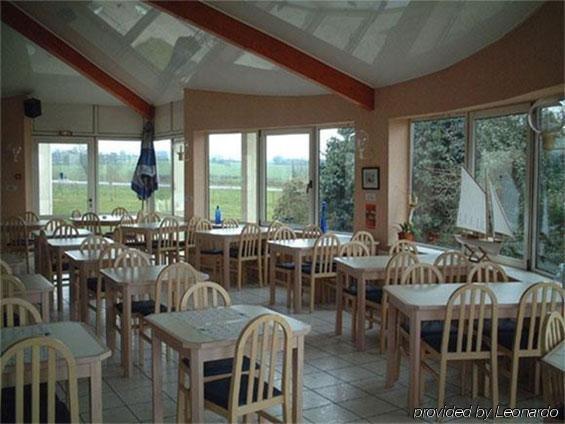 Arcantis Hotel Les Archers Шоле Ресторант снимка