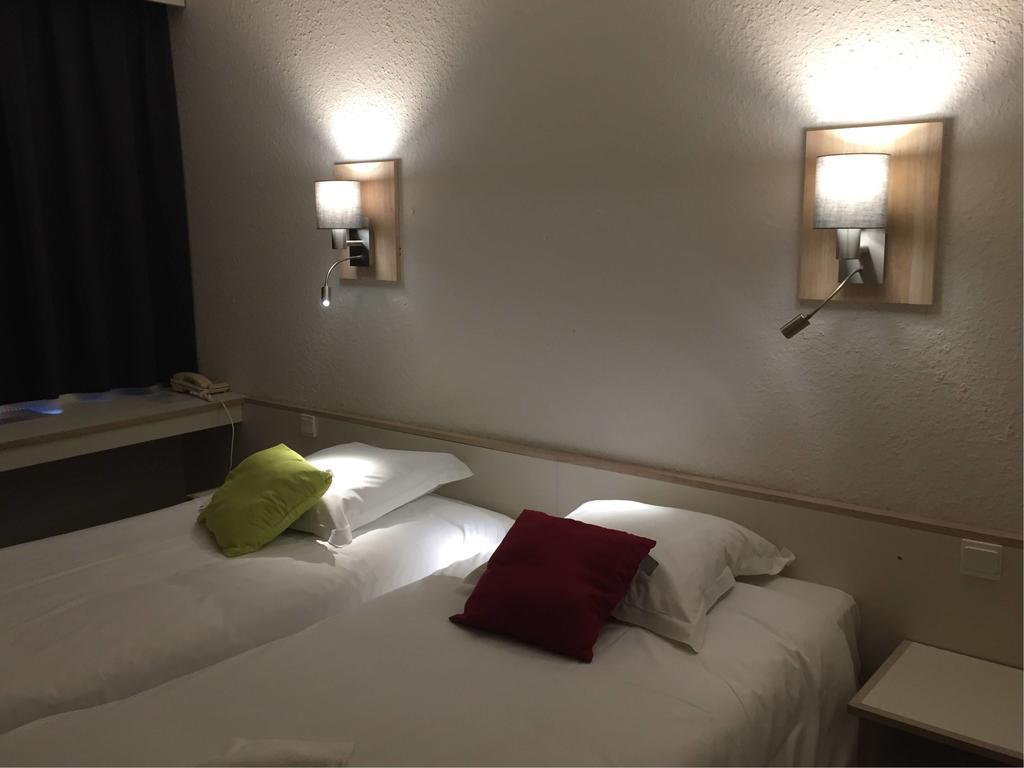 Arcantis Hotel Les Archers Шоле Екстериор снимка